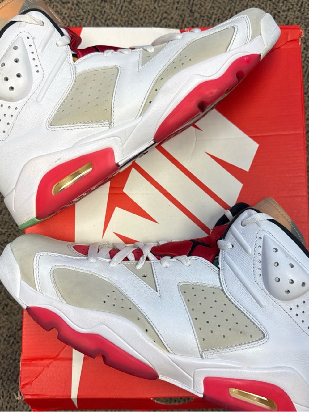 Jordan 6 Retro Hare - White Gray Red Retro Sneakers